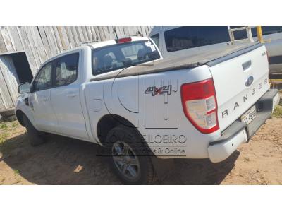 LOTE 002 - UMA CAMIONETE FORD RANGER